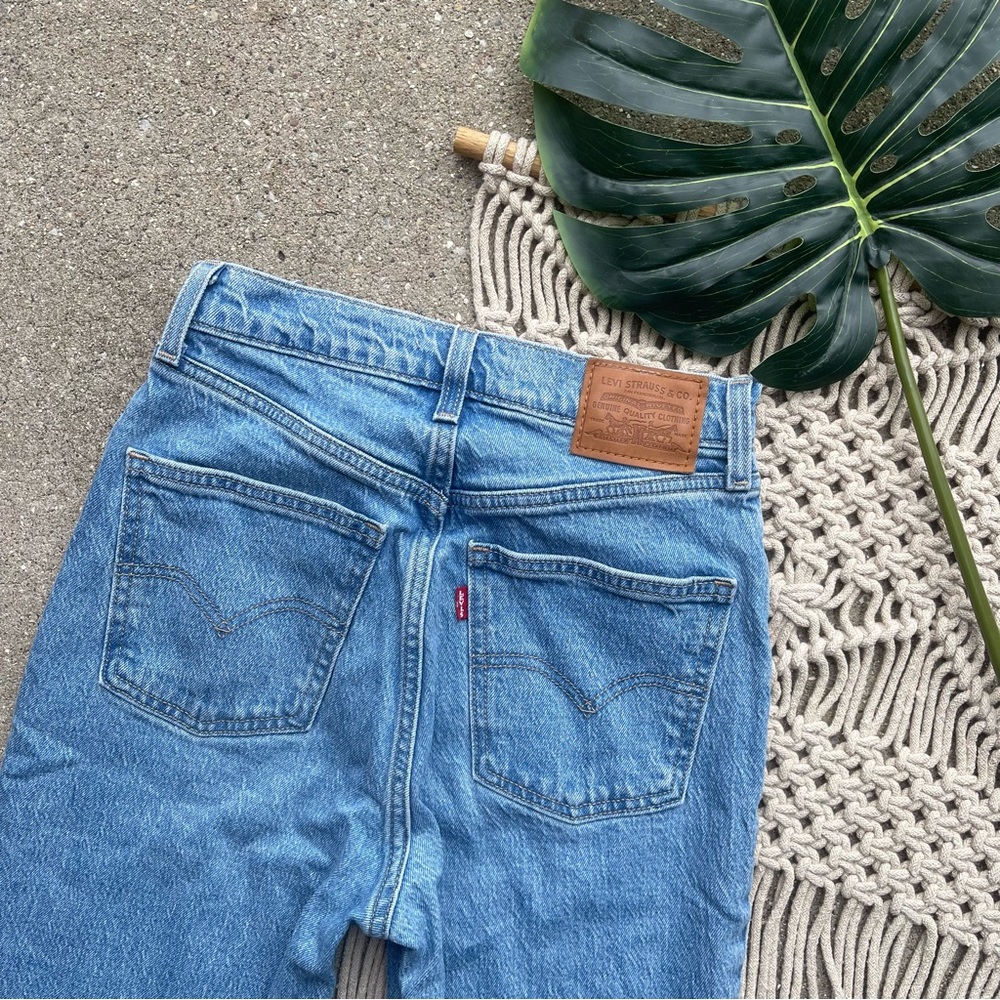 Levi’s Premium High Rise Slim Straight Jeans Size 26 - Picture 6 of 7